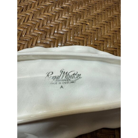 Majolica Leaf-Shaped Dish By Royal Winton - Picture 5 of 6